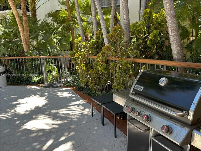 Building Photo - 55 Ocean Ln Dr