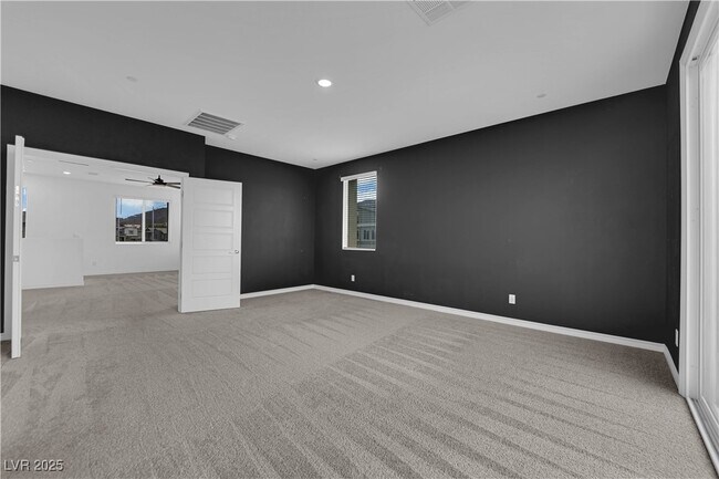 Building Photo - 195 Vander Rdg St