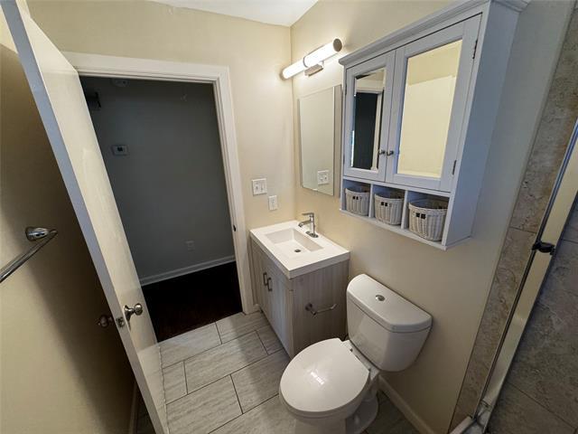 Building Photo - 923 Green Castle Dr