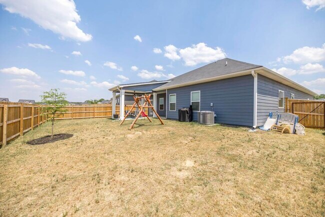 Building Photo - 229 Rusty Plow Ln