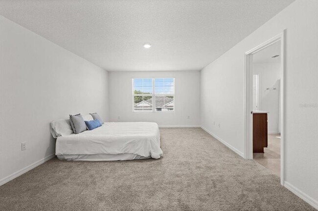 Building Photo - 13691 SW 69th Terrace