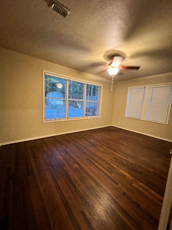 Building Photo - 1406 Ramsey Ave