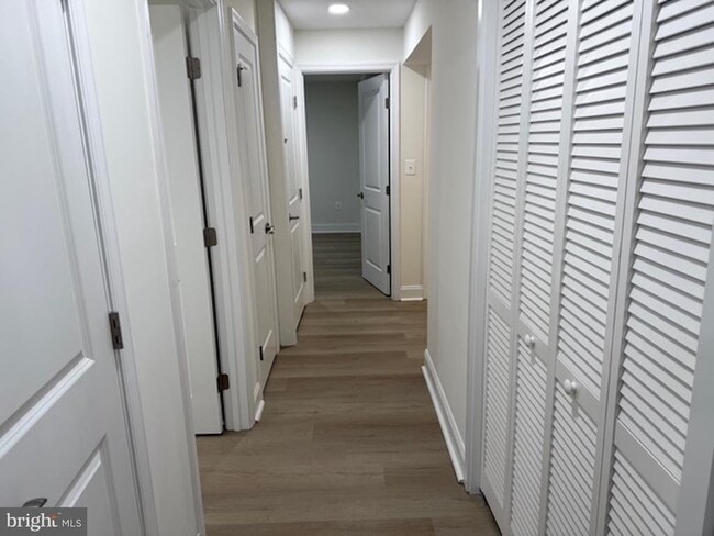 Building Photo - 6409 63rd Pl