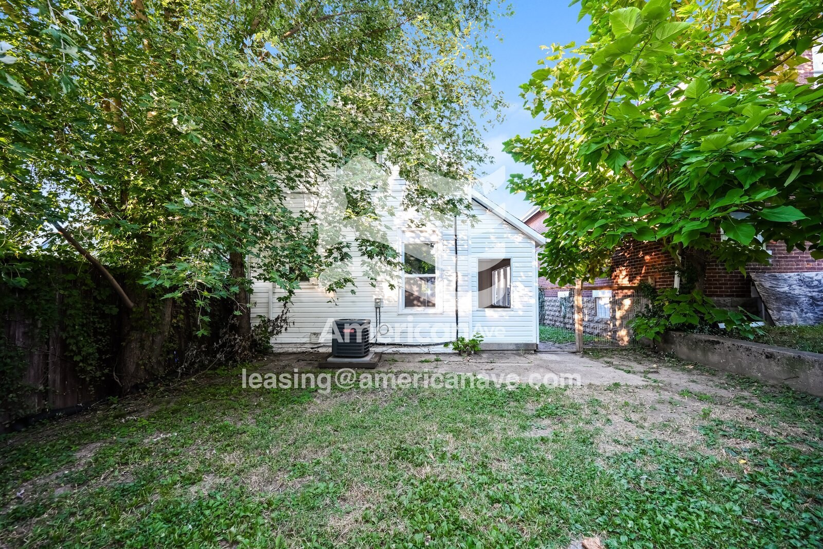 Building Photo - 908 Maple Ave