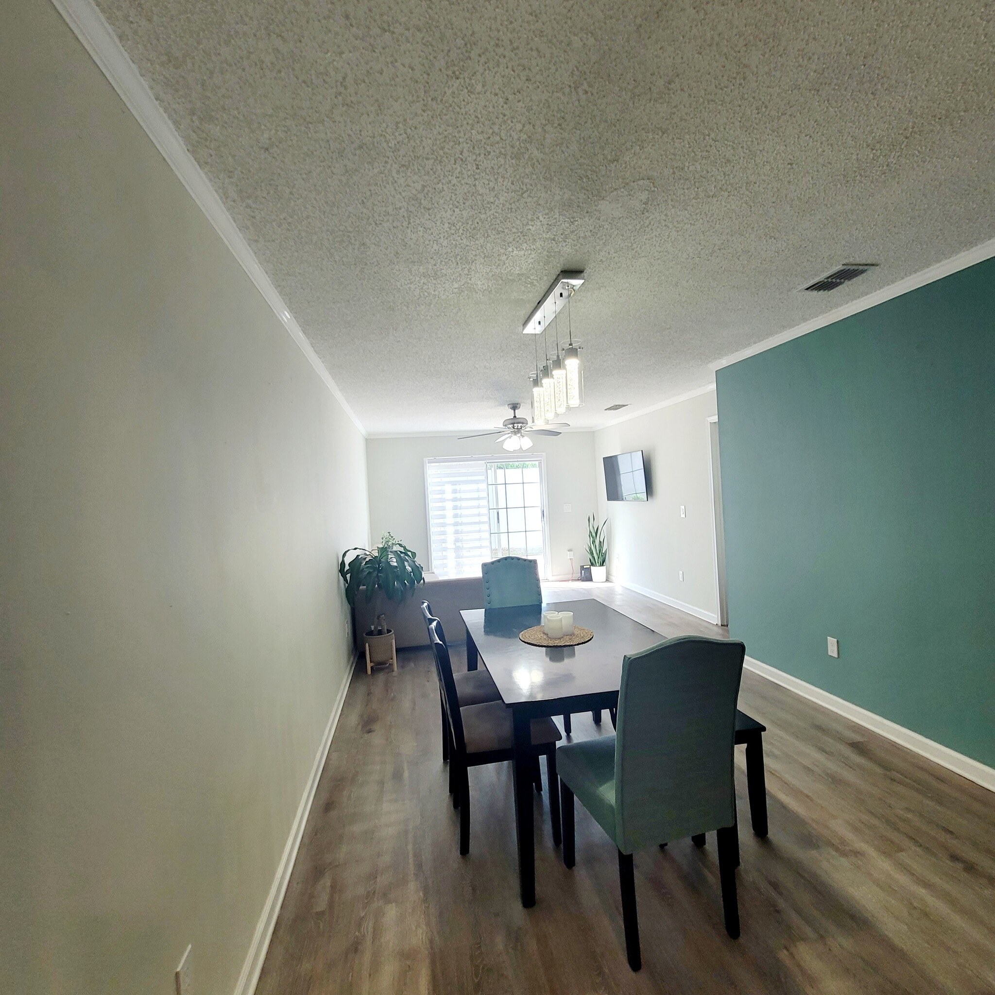 Dinning &Living Room 2 - 8380 Argyle Corners Ct