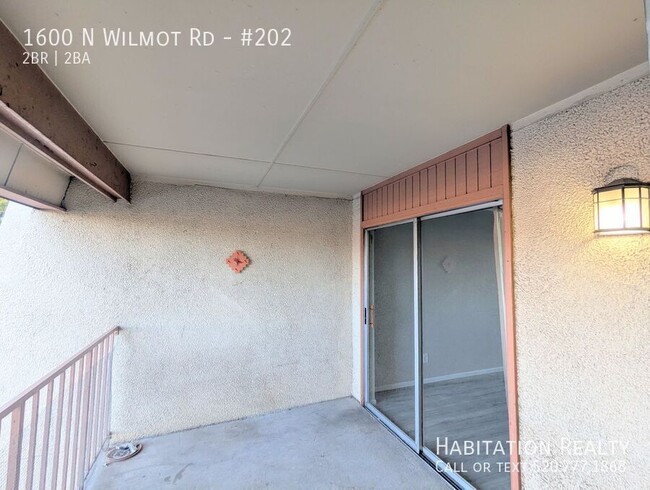 Building Photo - 1600 N Wilmot Rd