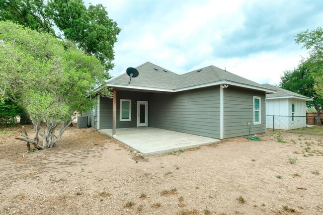 Building Photo - 1527 Geronimo Trail