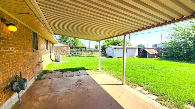 Building Photo - 3 Bed 1 Bath 1 Car Garage in the Leonhardts Oak Ridge Addition in Del City