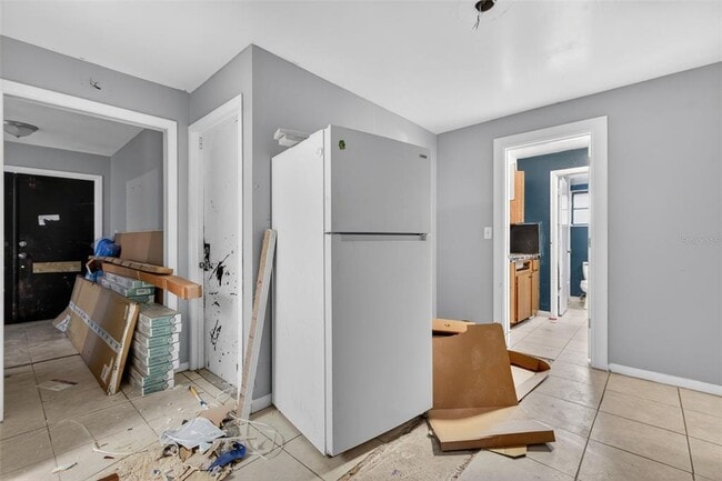 Building Photo - 260 13th St N