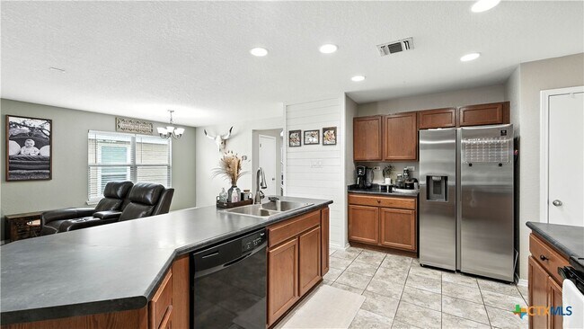 Building Photo - 208 Gatewood Clf