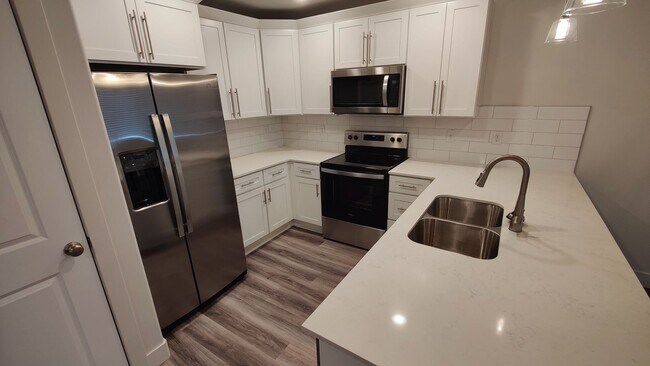 Building Photo - 3 Bed/2.5 Bath Townhome in West Haven for ...