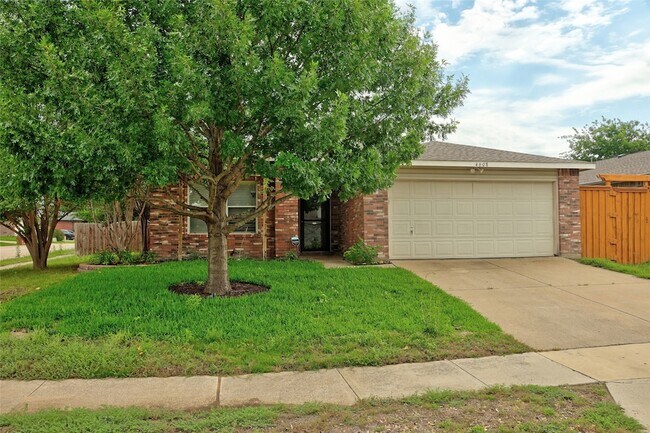 Building Photo - 4608 Cedar Crest Dr