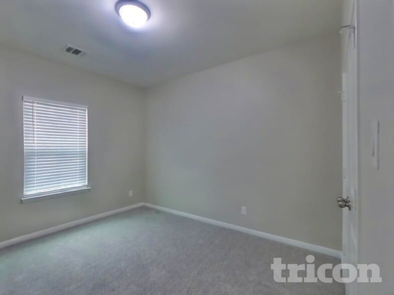 Building Photo - 2832 Mistywood Ln