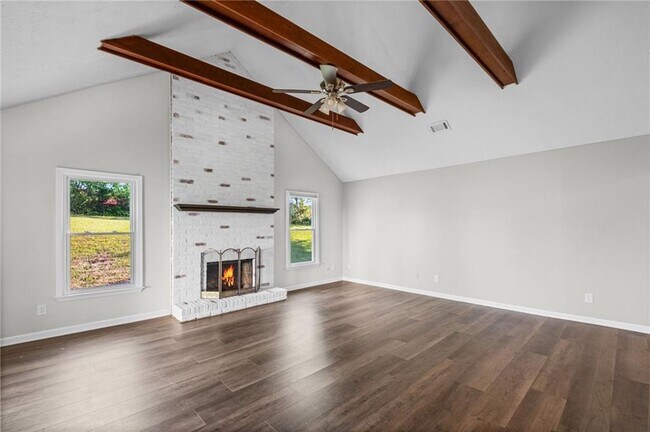 Building Photo - 1194 Meadow Oaks Dr NW