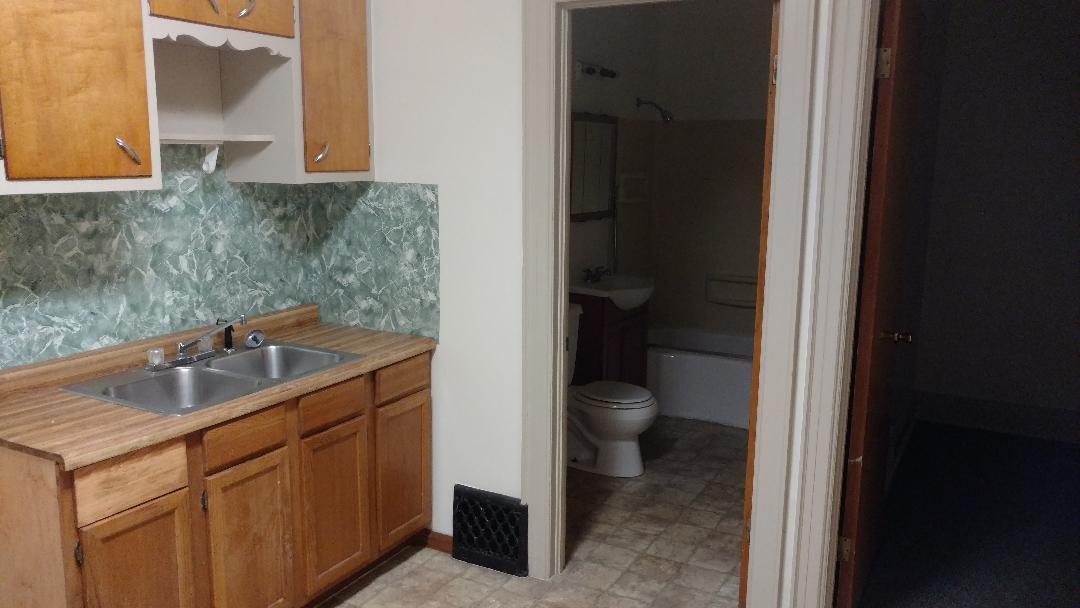 Kitchen - 3722 W Dorothy Pl