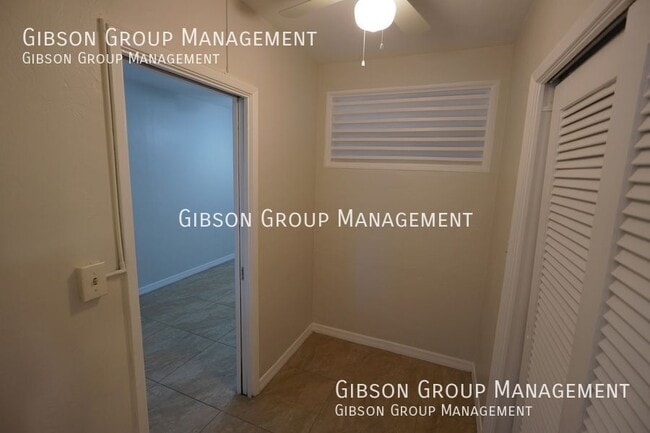 Building Photo - 631 NE 17th Way