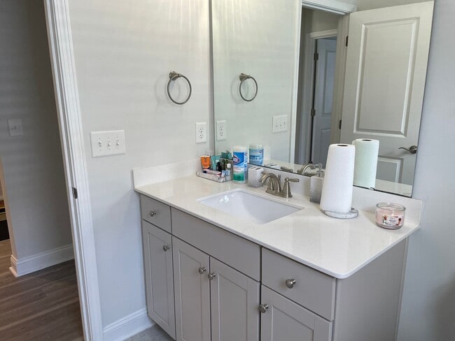 Building Photo - 3 Bedroom 2 Bath Home in Carolina Shores, ...
