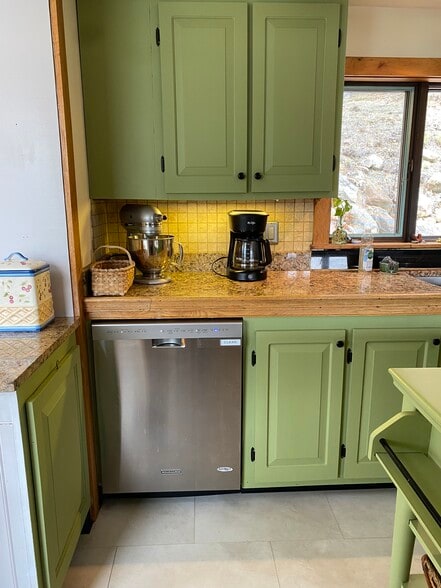 Building Photo - 326 Reservoir Dr