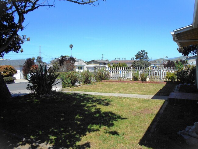 Building Photo - Seaview Ave. - 2082 Seaview Ave. Morro Bay...