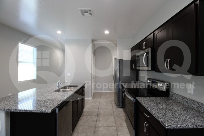 Building Photo - 35408 W San Alvarez Ave