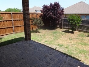 Building Photo - 6214 Crestridge Ln
