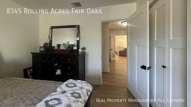 Building Photo - 8345 Rolling Acres Trail