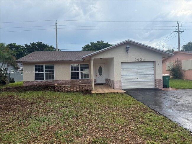 Building Photo - 9404 NW 70th St