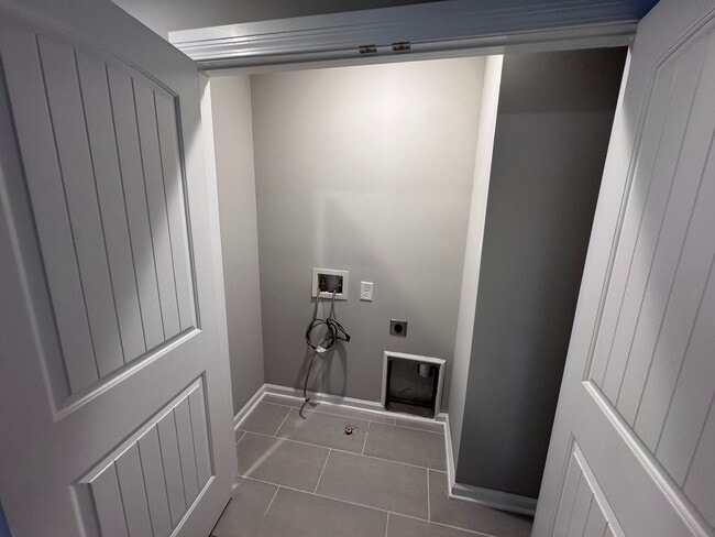 Building Photo - Welcome to Your New 3 bedroom/2 bath Home ...