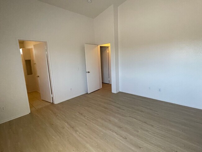 Building Photo - Adelanto Home-3 Bedrooms,2 Bathrooms, Laminate Floors, Indoor Laundry Room, Large Back Yard