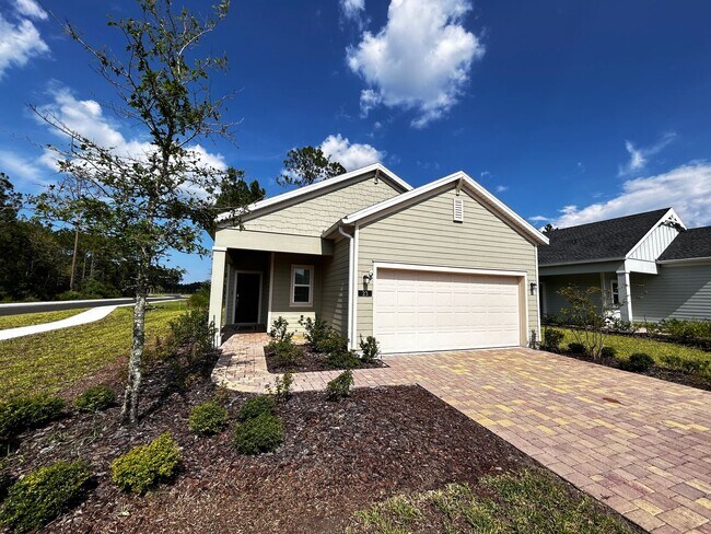 Building Photo - Beautiful Newer Build 3/2.5 with Internet ...
