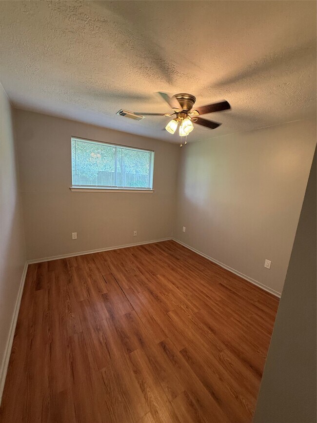 Building Photo - 403 Brandywyne Dr