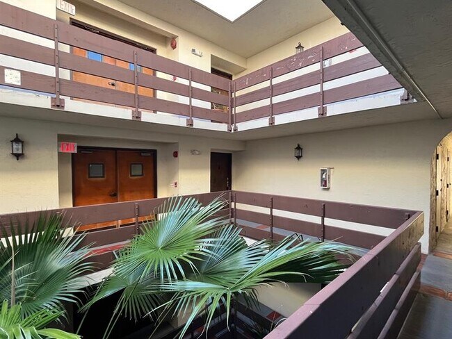 Building Photo - 9030 SW 125th Ave