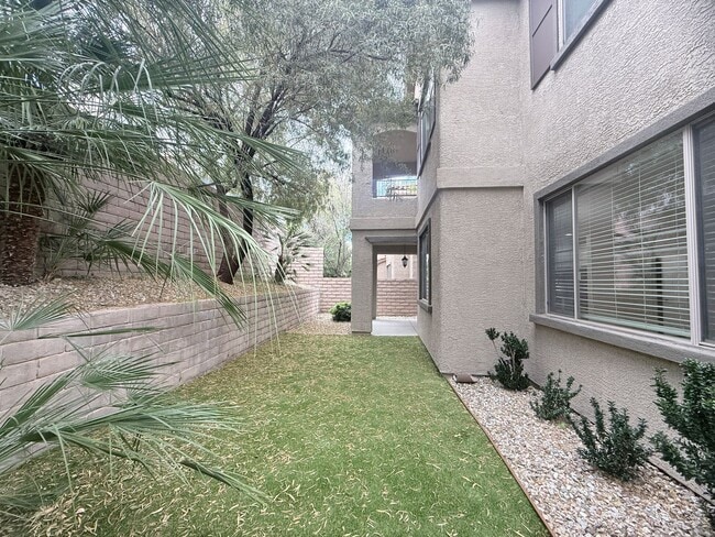 Building Photo - 11904 Amistoso Ln