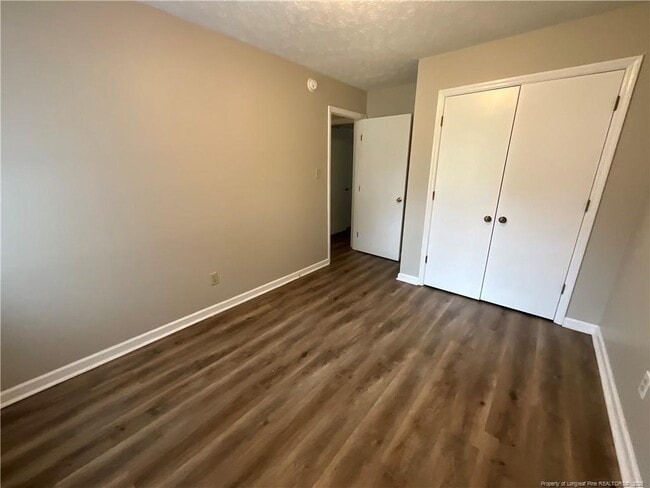 Building Photo - 929 Kennesaw Dr