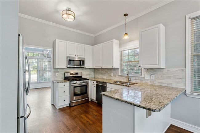 Building Photo - 1362 Cartecay Dr NE