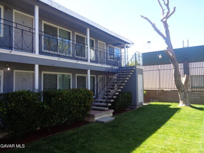Primary Photo - 44254 Beech Ave