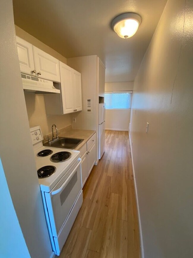 Interior Photo - The Melbourne Apartments