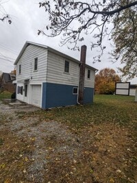 Building Photo - 113 S Golding St