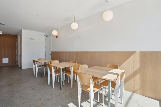 Building Photo - 2654 Coral St