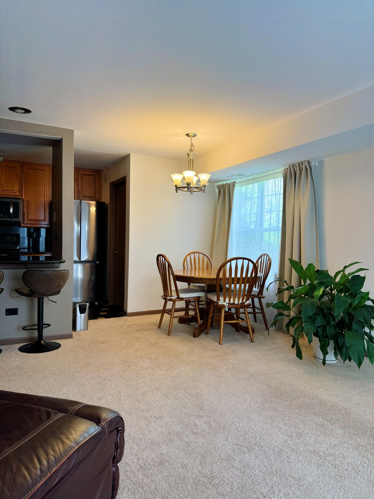 Building Photo - 108 White Oak Ct