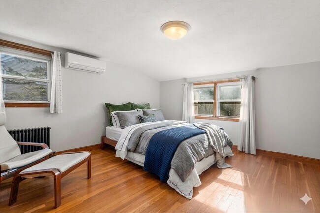 Building Photo - 22 Munroe Rd