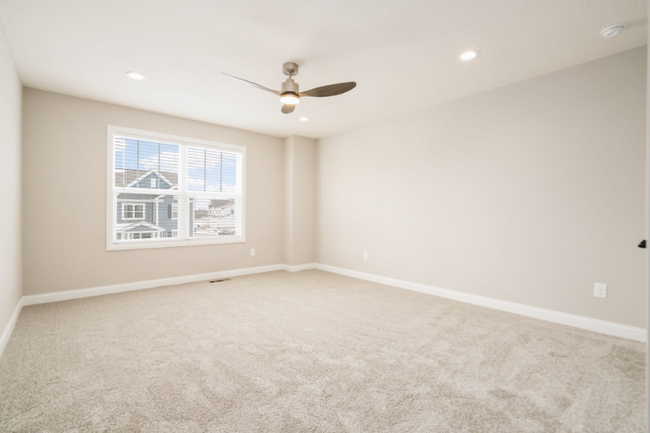 Building Photo - 7088 Gorden Dr