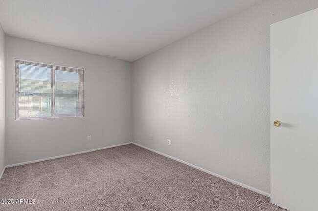 Building Photo - 12740 W Amy Dr