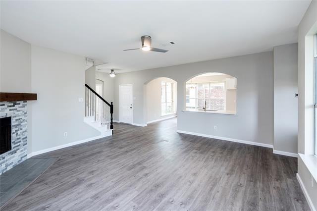 Building Photo - 13598 Valley Mills Dr