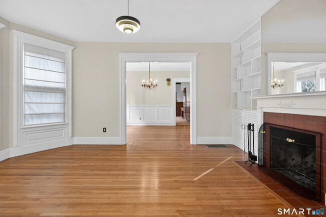 Building Photo - 339 Willow St