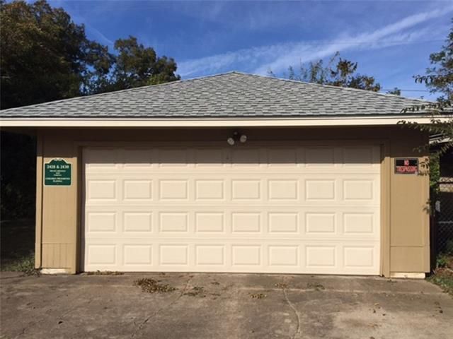 Building Photo - 2430 Lakeview Cir