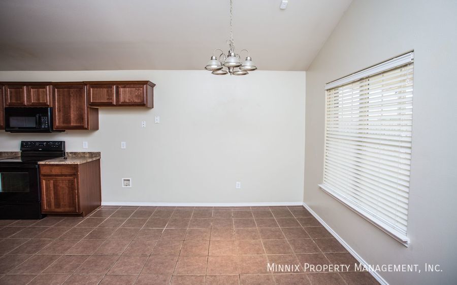 Building Photo - 6503 85th St