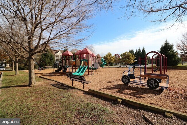 Building Photo - 18701 Sparkling Water Dr