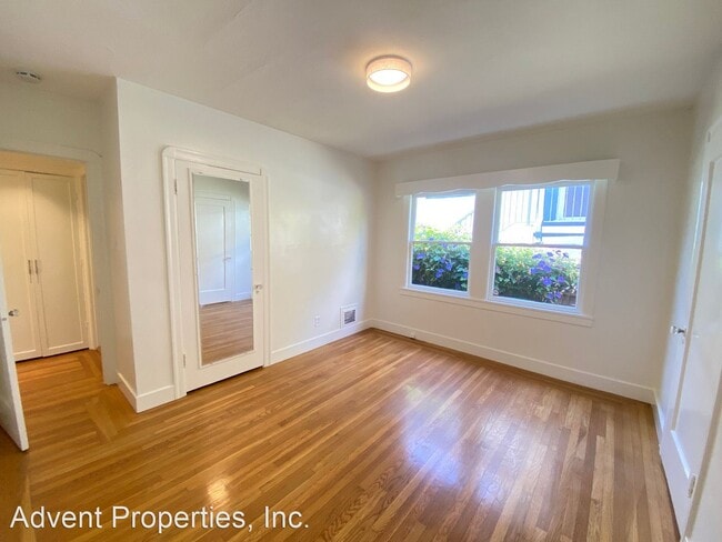 Building Photo - 3 br, 2 bath House - 4739 El Centro Ave