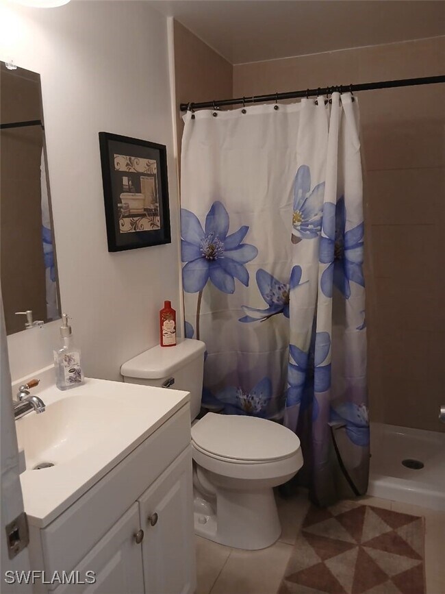 Building Photo - 2105 Cypress Ct